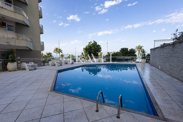 Barra Palace Hotel | Vista mar com piscina